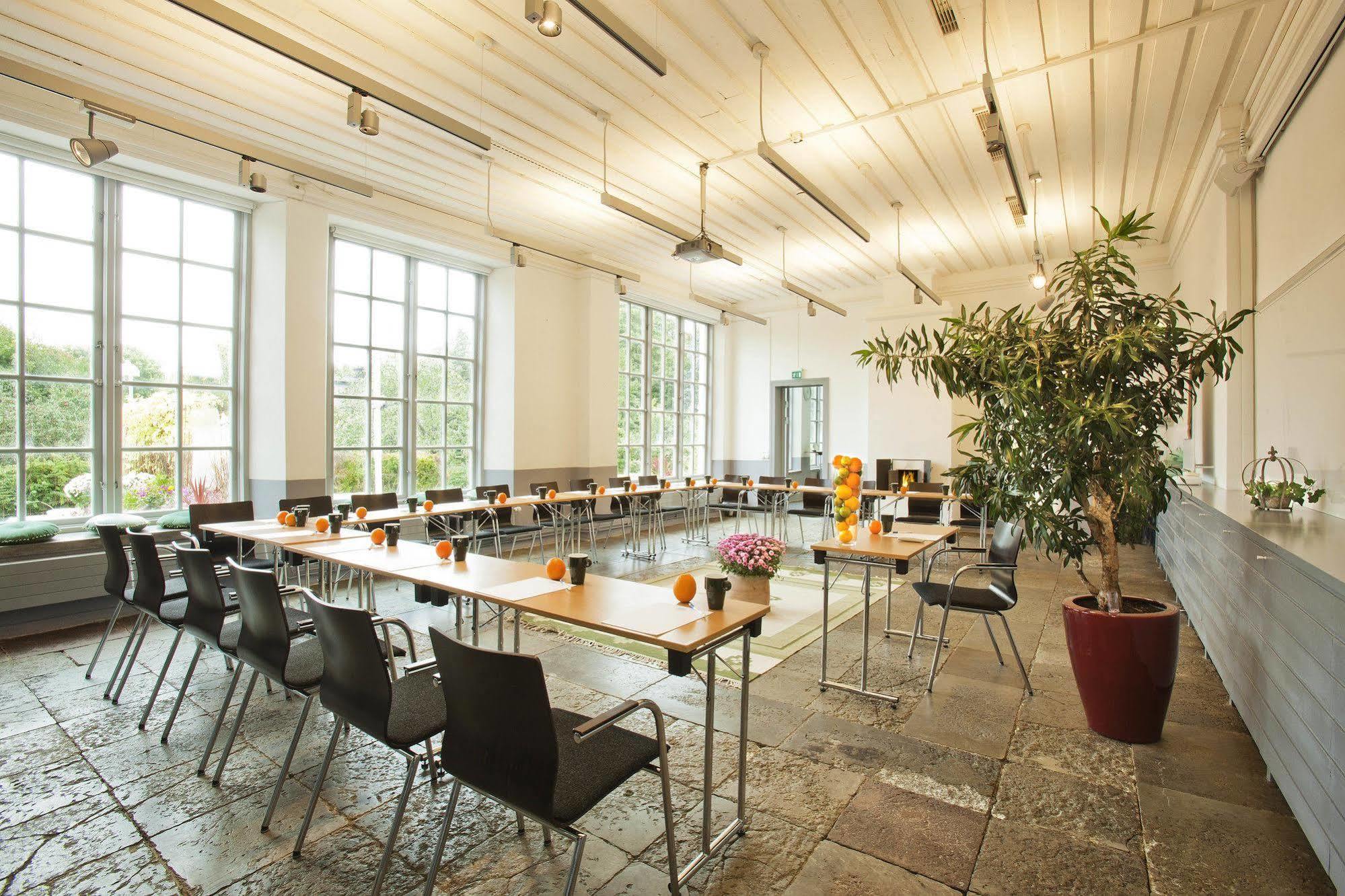Hotel Akeshofs Slott Sztokholm Zewnętrze zdjęcie