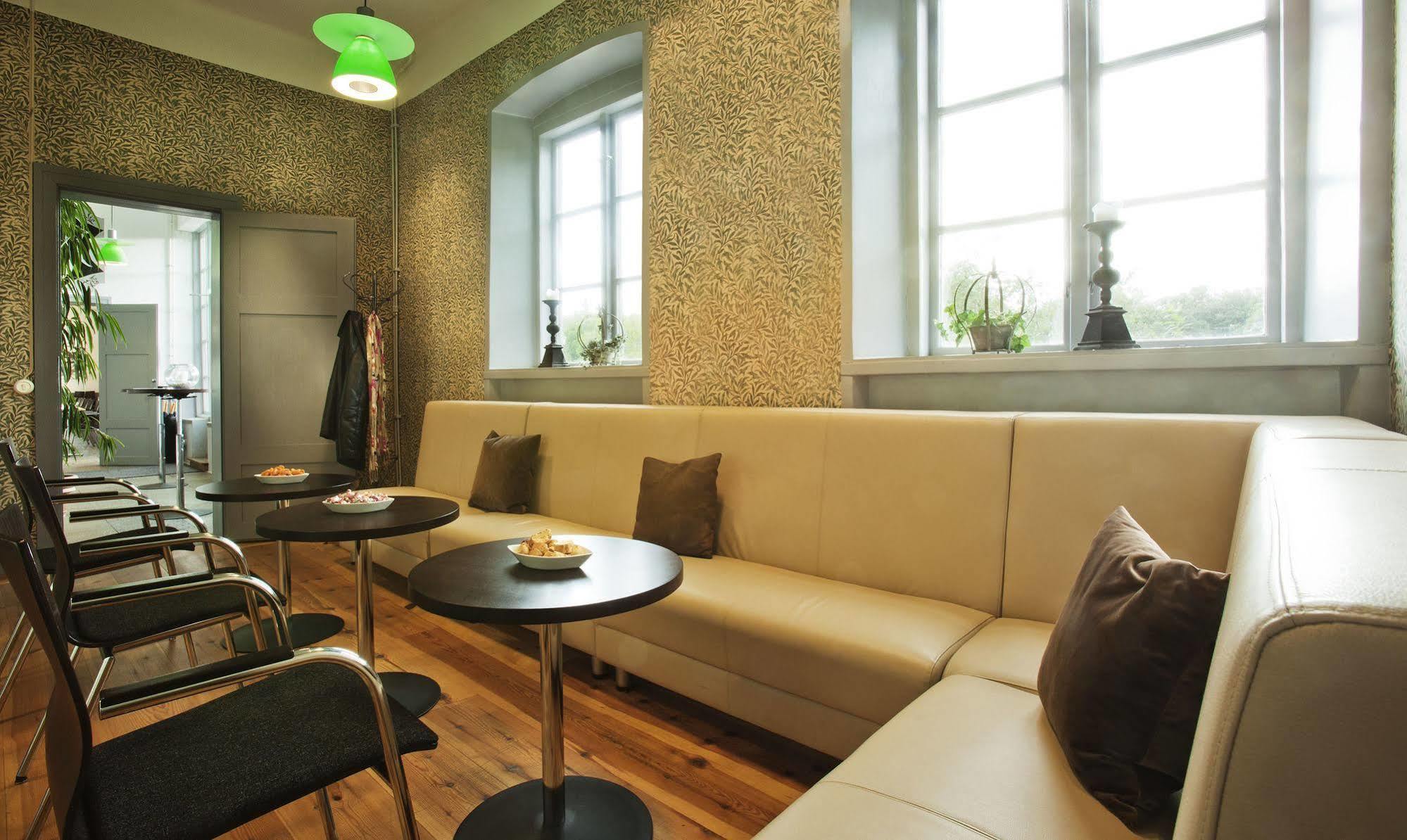 Hotel Akeshofs Slott Sztokholm Zewnętrze zdjęcie